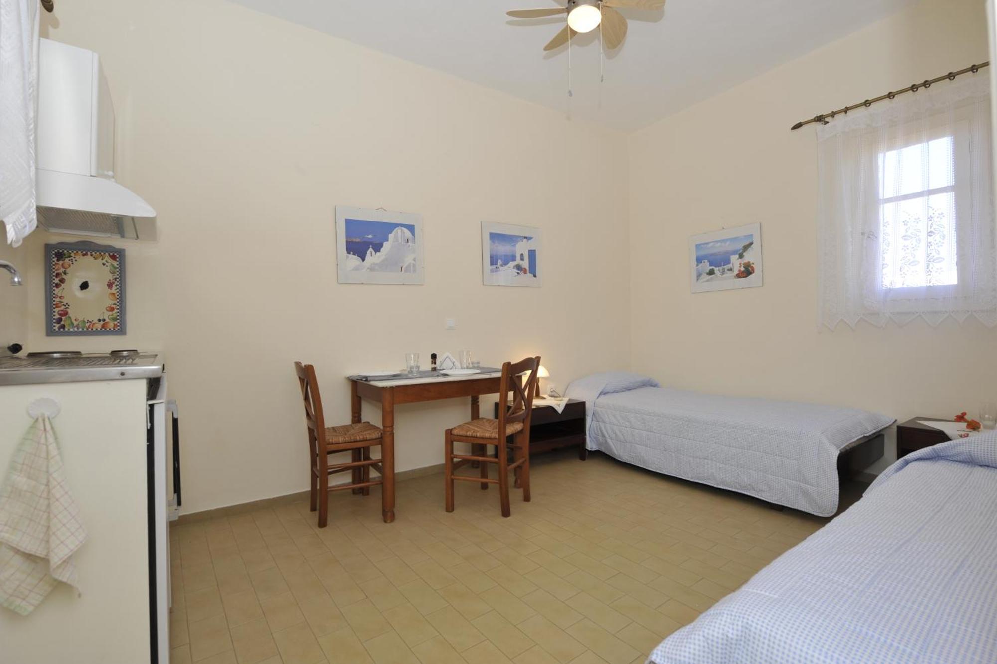 George'S Beach Studios Алики Экстерьер фото
